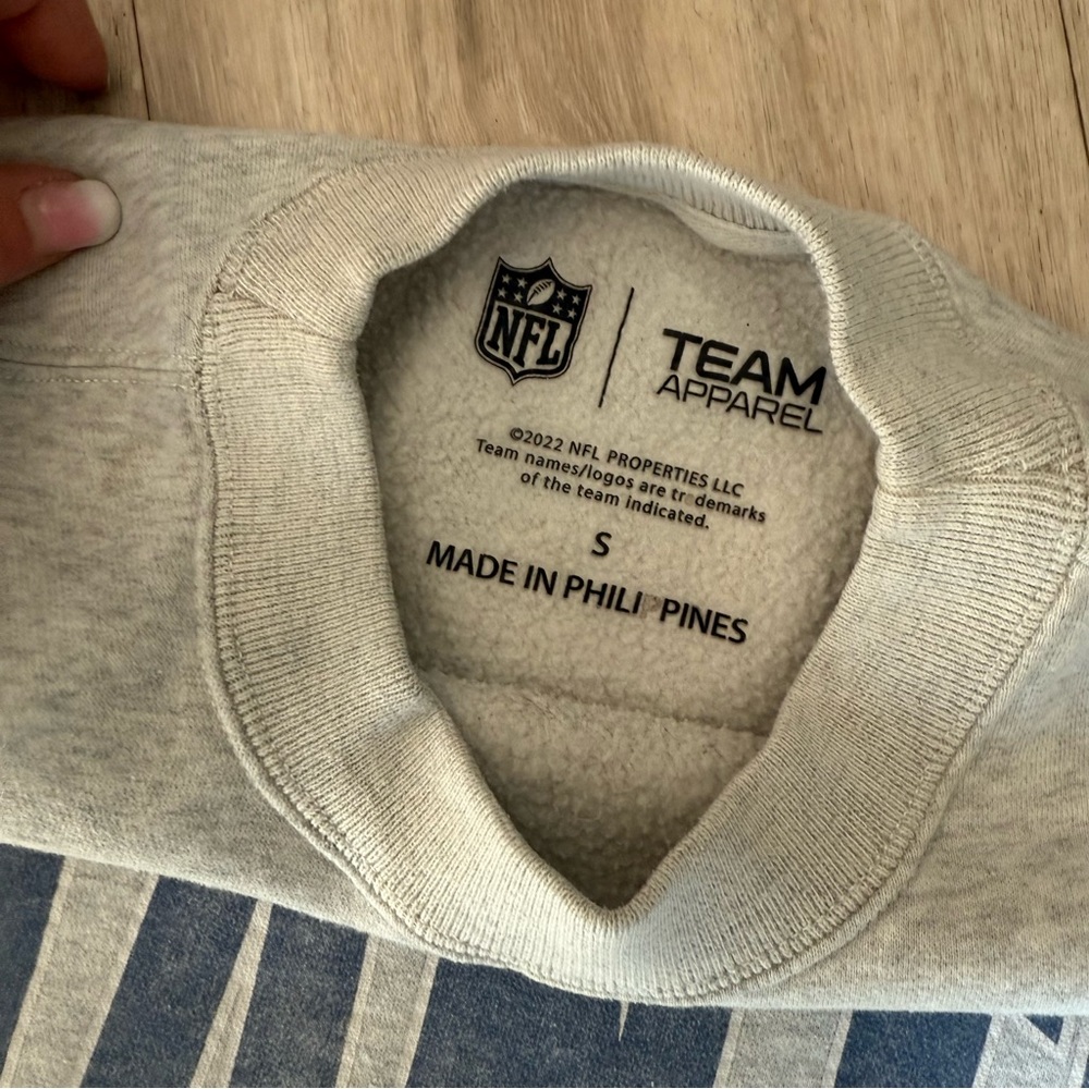 Abercrombie & Fitch Gray Giants Sweatshirt - Picture 4 of 5